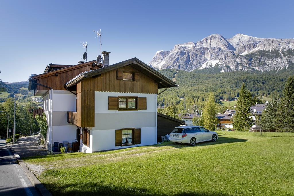 Chalet Verocai - Stayincortina Cortina d'Ampezzo Exterior photo